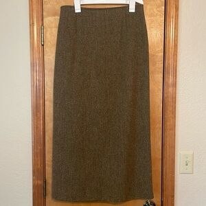 Women’s wool skirt